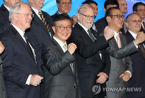 �n���Τ@�����x�x�e�@�]���G�^�P�X�u�׾ª��U��Ż��X�v�C�]���p���^