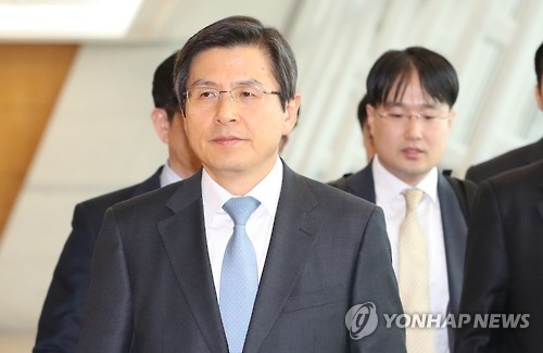 11月22日下午,南韓總理黃教安飛抵仁川國際機場。(韓聯社)