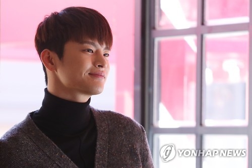 �}����]���p���^