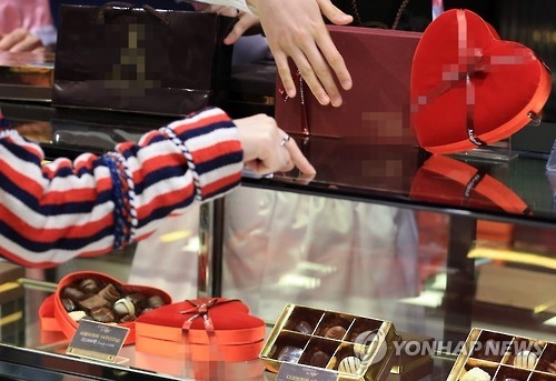 �լd�G�n���H�b���H�`�̦h���Ҽ{�B�� - 2