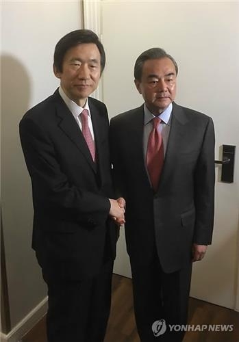 ���a�ɶ�2��18��A�b�w��}���¸U���s���A�n���~�������@�]���^�P����~�泡�����ݦb�|�ͫe�X�v�d���C�]���p���^