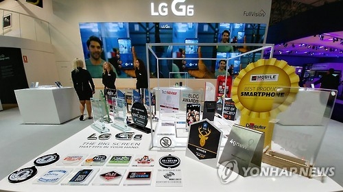 2017�@�ɦ�ʳq�T�j�|�WLG�q�l�s�ڴ��z���G6�i�O�C�]���p��/LG�q�l����)