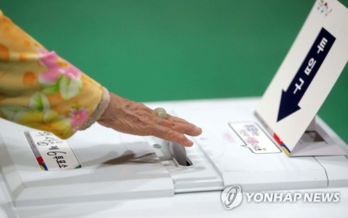 ��ƹϤ��G5��9��A�b����D�K�t���A�@��~�ڪ�����벼���`�ΡC�]���p���^