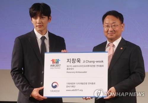 5��16��A�b�������ƪ�KT Square�A�n���]���h�@��]�k�^�V�������{�o�ȧ��ĤG���~�|�ŶǤj�ϦW���C�]���p���^