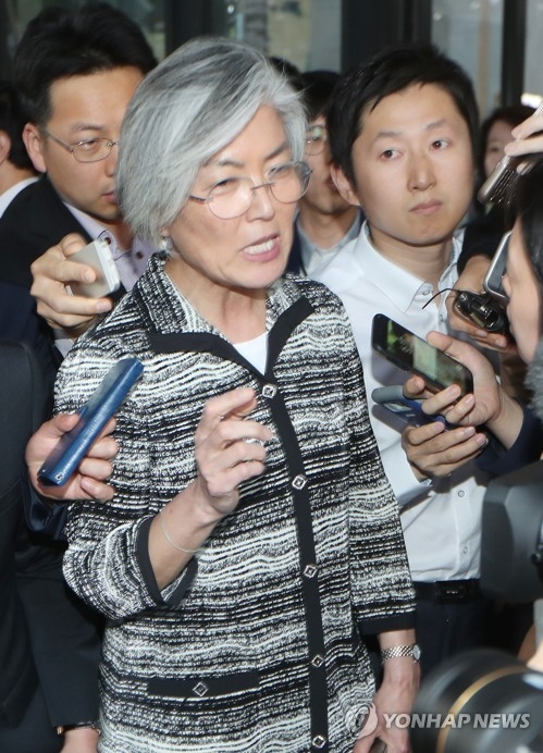 5��29��A�b�n���~�泡����A�d�ʩM�V�O�̭̼�M���������y���غغ��I�C�]���p���^