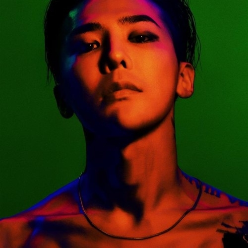 G-DRAGON�s�M��ʭ��]���p��/YG�T�ִ��ѡ^