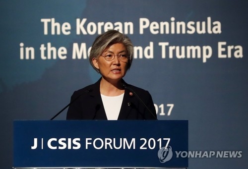 6��26��A�n���~���d�ʩM�b�m��������n�����M�Բ���ڰ��D��s�ҥD�쪺�׾¤W�o���C�]���p���^ 