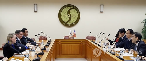 ��ƹϤ��G�Ϭ�2015�~1��23���|�檺�ĤG�������෽�w����ܲ{���C�]���p���^