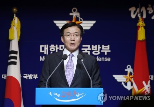 �n���꨾���o���H��|���]���p���^