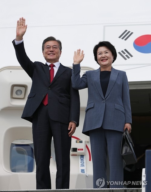 ��ƹϤ��G���a�ɶ�7��6��U�ȡA�n���`�Τ�b�G�]���^�M�ҤH�����Q��F�~����A���X�����V������ﱵ���H�s����P�N�C�]���p���^ 