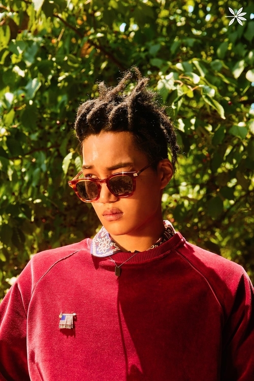 EXO����KAI�s��w�i�ӡ]SM�T�ִ��ѡ^