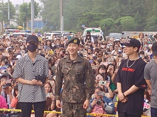 7��12��A�b����D��{�Ĥ@���ԥq�O���ASuper Junior�����Ȼ��]���T�^�����h��C���_��SJ�������n�B�Ȼ��B�Q�S�C�]���p��/Label SJ���ѡ^