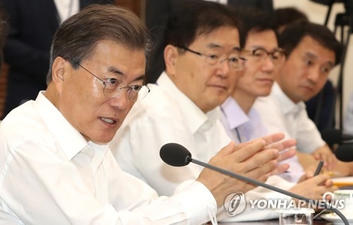 7��27��W�ȡA�b�C�˻O�A��b�G�]���@�^�b�`�Ω����ѩx�|ĳ�W�o���C�]���p���^