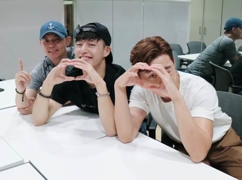 �����m�C�~ĵ��n�@�ռy���[�v�W100�U�������ӡ]���p��/�֤ѮT�ִ��ѡ^