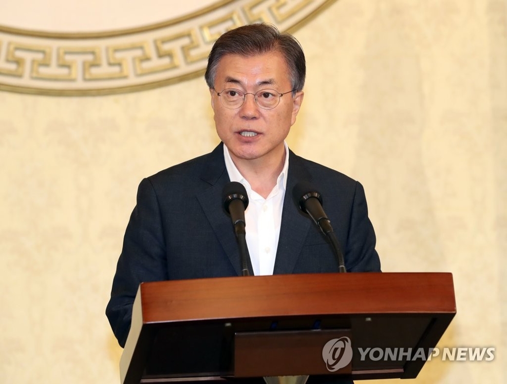 8��16��A�b�C�˻O�A�n���`�Τ�b�G�������@�V�����J�`�̮a�ݡA�ֵo�����ܡC�]���p���^