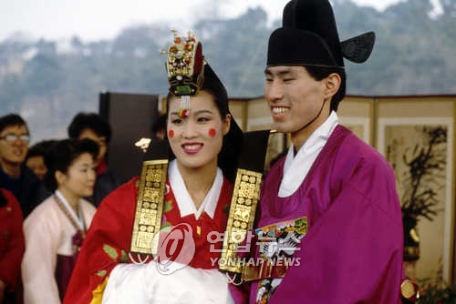 ��ƹϤ��G1986�~4��1��A�w�_��M�J�ӱ��|��B§�C�]���p���^