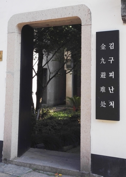 ��b��M�}���w���ت������E�����B�����P �]���p��/�}���w���ѡ^