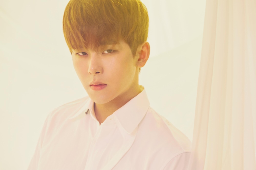 NFINITE����HOYA�]�x���Ϥ��^