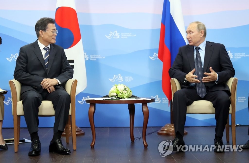 ���a�ɶ�9��6��U�ȡA�b�Xù���ũԭ}�U�����J���F�p���j�ǡA�n���`�Τ�b�G�]���^�P�Xù���`�δ����|��|�͡C�]���p���^