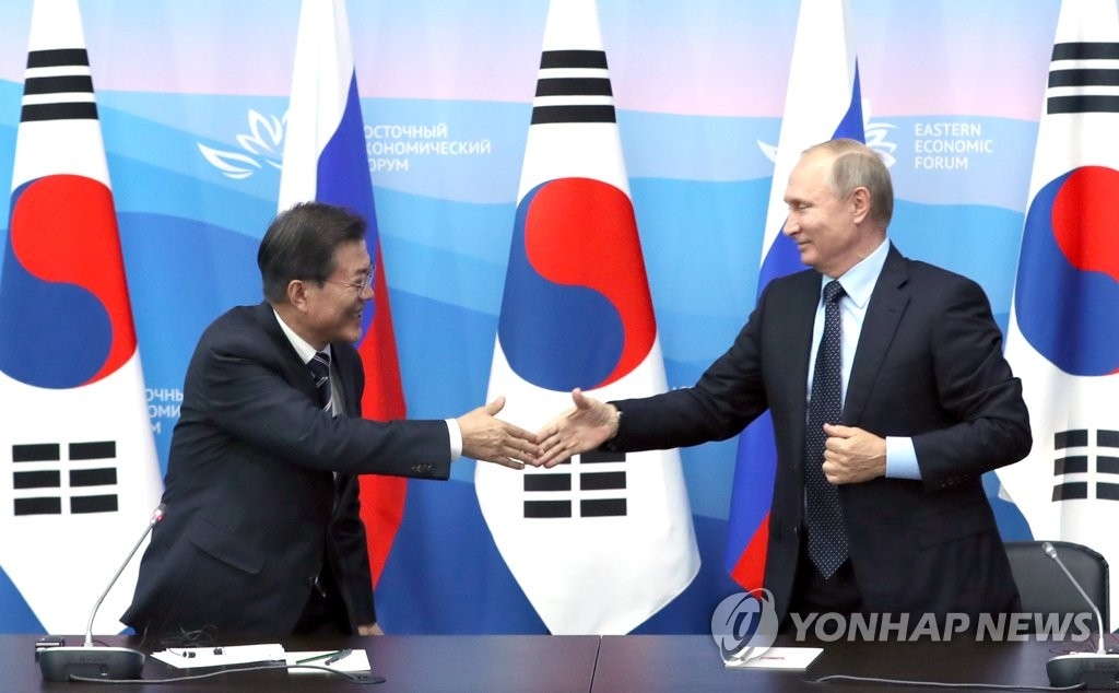 ���a�ɶ�9��6��U�ȡA�b�Xù���ũԭ}�U�����J���F�p���j�ǡA�n���`�Τ�b�G�]���^�P�Xù���`�δ��ʦ@�P�|���O�̫ᴤ��C�]���p���^