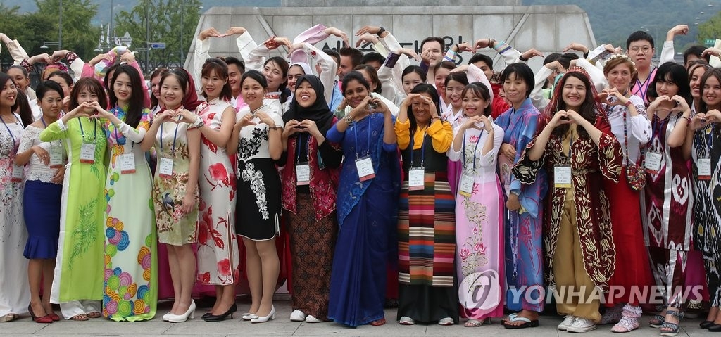 ��ƹϤ��G2016�@�v�ǰ��u�q�ǭ��X�����ʡ]���p���^