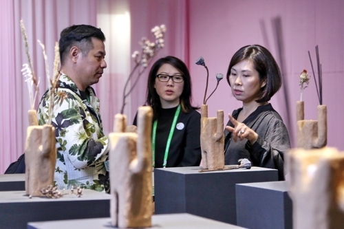 �X�Ȧb���[�i�~�C�]���p��/�M�{���F�����ѡ^