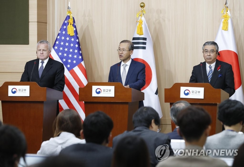 10��18��U�ȡA�b�����~�泡�j�ӡA������ƥ~���X�u�O�̷|�C���_�������Ȱ|�ư�ȭ����·�F�Q��B�n���~�泡�Ĥ@���x�L�t�k�M�饻�~�Ȭ٨ưȦ��x���s�ʻ��C�]���p���^