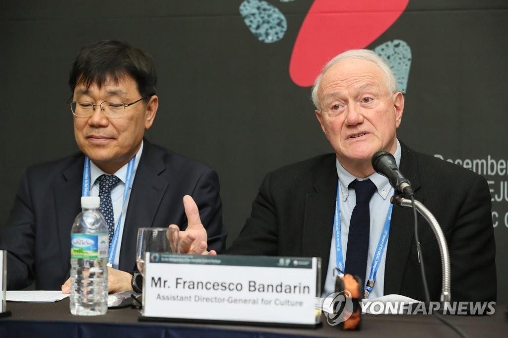 12��4��U�ȡA�b�٦{��ڷ|�i���ߡA�p�X��Ь���´��ƧU�z�`�F�ƥ��Ԧ贵��·�Z�w�L�X�u��12���p�X��Ь���´�D�����ƿ򲣬F�����e���|�|ĳ�p�X�O�̷|�ֵo���C�]���p���^