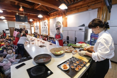 �w��Ұ�W���p�ǭ��]���p���O�̦��t�b��^