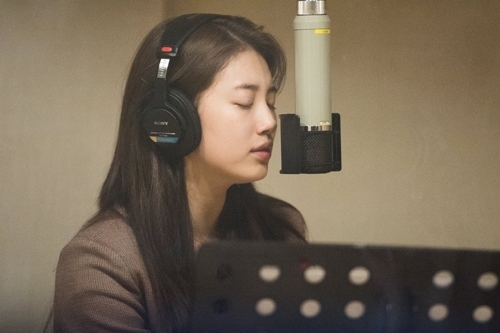 �q�� �]�x���y�С^