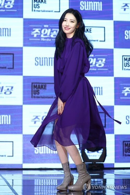 1��18��U�ȡA�b�ج��F�����s���A�q��Ŭ��b�ĤG�i�榱�M��mHeroine�n�o�G�|�W��y���ѰO�̩�ӡC�]���p���^ 