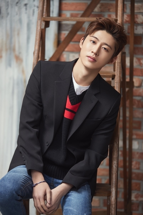 iKON����B.I�]���p��/YG�T�ִ��ѡ^