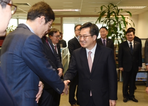 2��1��A�b�j���ӷ|�_�ʿ�ƳB�A�n���g�ٰ��`�z�ݥ����]�F�����x���F�^�]�k�^�P�n�����~�a���⤬�P�ݭԡC�]���p��/�����]�F�����ѡ^