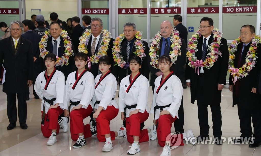 2��7��U�ȡA�b���������A��ڶ`���D�p���]ITF�^�`�����i�A��ITF�D�n�t�d�H�@�椻�H�J�ҫn���æP�e���������@�ɶ`���D�p���]WT�^�j�ǥͥܽd�ΦX�v�C�]���p���^