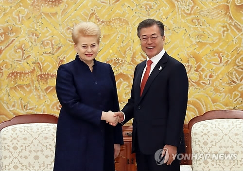 2��7��U�ȡA�b�C�˻O�A�n���`�Τ�b�G�]�k�^�P�߳��{�`�ιF�Q��·���إ]���ͯS�|��|�͡C�Ϭ�����b�|�ͫe����X�v�C�]���p���^