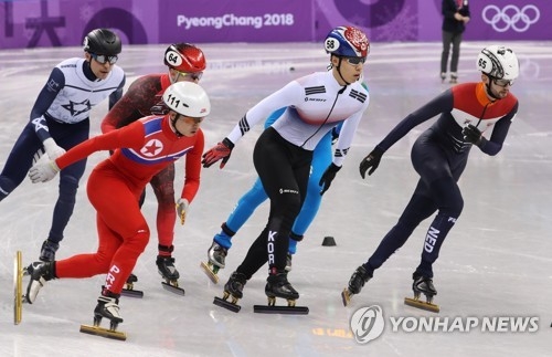 ������窺���A���Z�Ȧ��b���ɤ��C�]���p���^