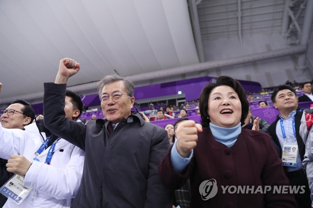 2��17��A�b�����B�W�B�ʳ��A�n���`�Τ�b�G���ҤH�����Q�[��2018�����V���|�u�D�t�Ƥ��ɡC�Ϭ��`�ΤҰ����n���u�D�t�ƦW�N�Z珉�պK���k�l1500�̪��P�w�I�C�]���p���^