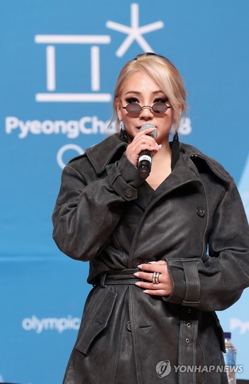 2��21��U�ȡA�b�����V���D�s�D���ߡACL�b�V�������t�X���H�O�̮y�ͷ|�W���ݡC�]���p���^