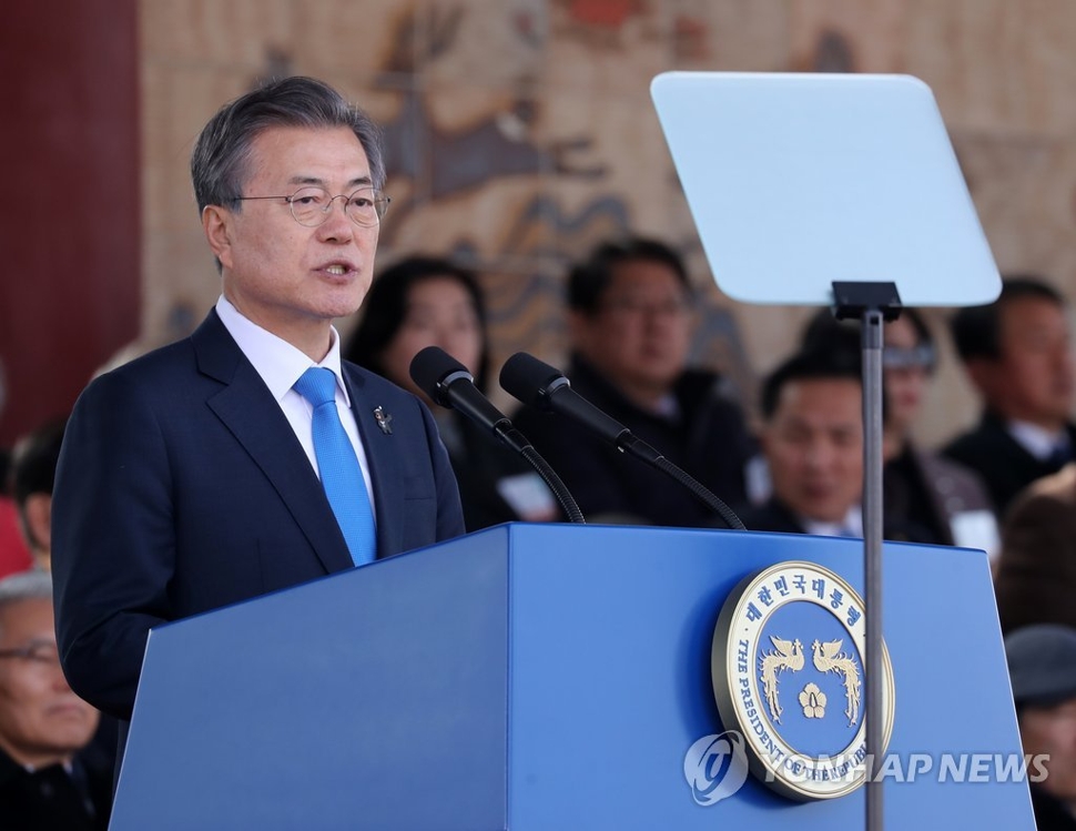 3��6��U�ȡA�b�����������x�h�x�ǮաA�n���`�Τ�b�G�b���~��§�M�»λ����W�P��C�]���p���^