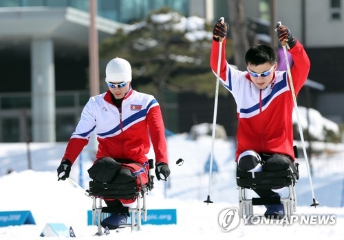 3��10��A�b�����V�u�ⶵ���ߡA���A�ݯe�H�B�ʭ�����喆�]���^�M���������b�V�m�C�]���p���^