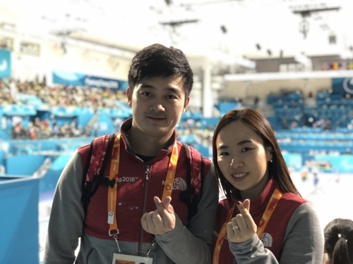 ���U�����B�����t���������]�k�^�M�}����]���p���^