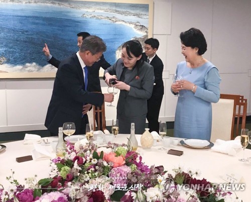 4��27��A�b�O��������@�������M�����a���A���A�Ұ��Ҥ����e���|�Ĥ@�Ƴ������P���]���G�^���n���`�Τ�b�G�]���^�B�Ĥ@�ҤH�����Q�˰s�C�n���`�Ω�29��o�G�F�@�j�i���­����|�ͪᵶ�Ӥ��C�]���p��/�C�˻O�x���y�С^