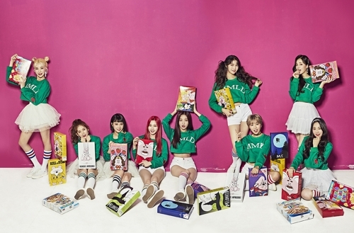 �k��MOMOLAND�]�x���y�С^