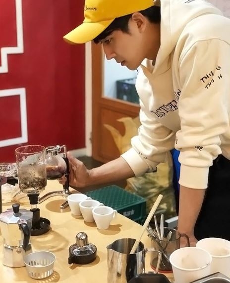 �]�E�T�]�]�E�TInstagram�I�ϡ^