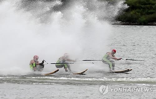 ��ƹϤ��G�K�t�𶢹B�ʷ|�{���]���p���^