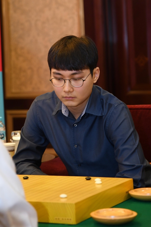 2��18��A�n���Ѥ��ʮٰѥ[�b�W���|�檺��20���A�ߪM�@�ɳ�ѹ����A���ɨM�ɶ��q��10�����ɡC�]���p��/�n���Ѱ|�^