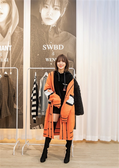 Red Velvet�]�n�����e�����|�ѹϡ^