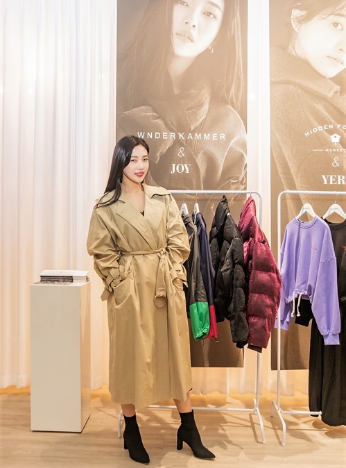 Red Velvet�]�n�����e�����|�ѹϡ^