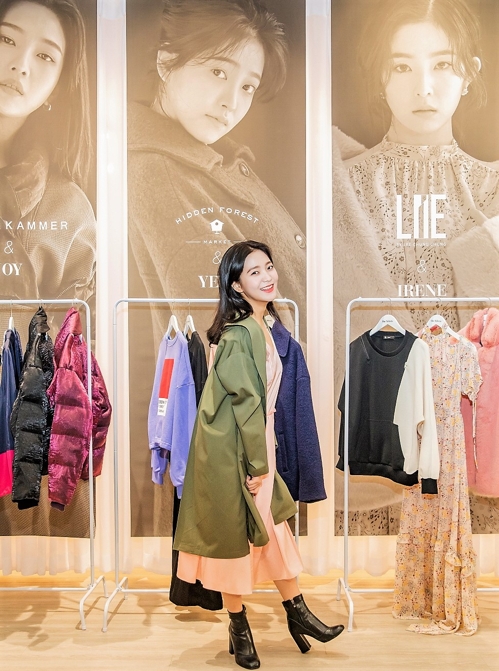 Red Velvet�]�n�����e�����|�ѹϡ^