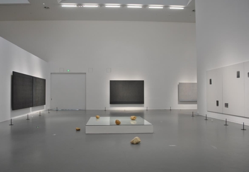 “南韓抽象藝術:金煥基與單色畫”群展(韓聯社)